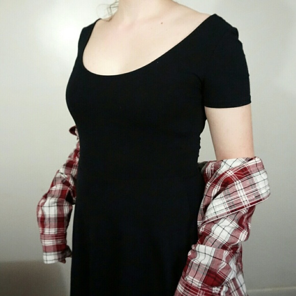 Forever 21 Dresses & Skirts - Black skater dress